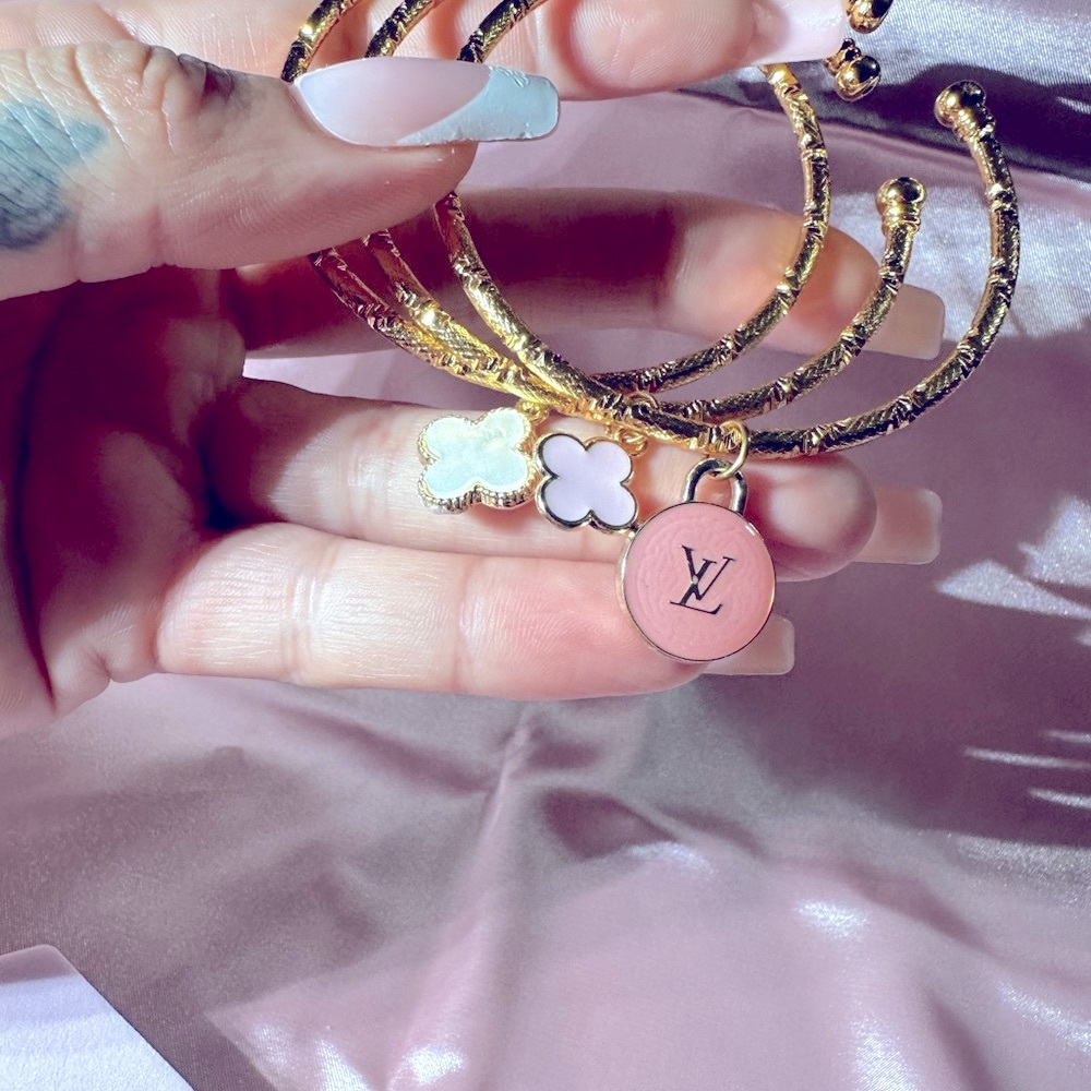 LV pastel pink colored Zipper Pull Charm Authentic Louis Vuitton Charm - Picture 17 of 17